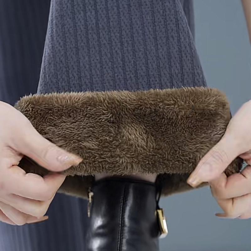 

Women s Fleece-Lined Corduroy Pants: Winter-Thick Plush, Wide-Leg Chenille, Wear Outdoors for Warmth L for 110-120 lbs