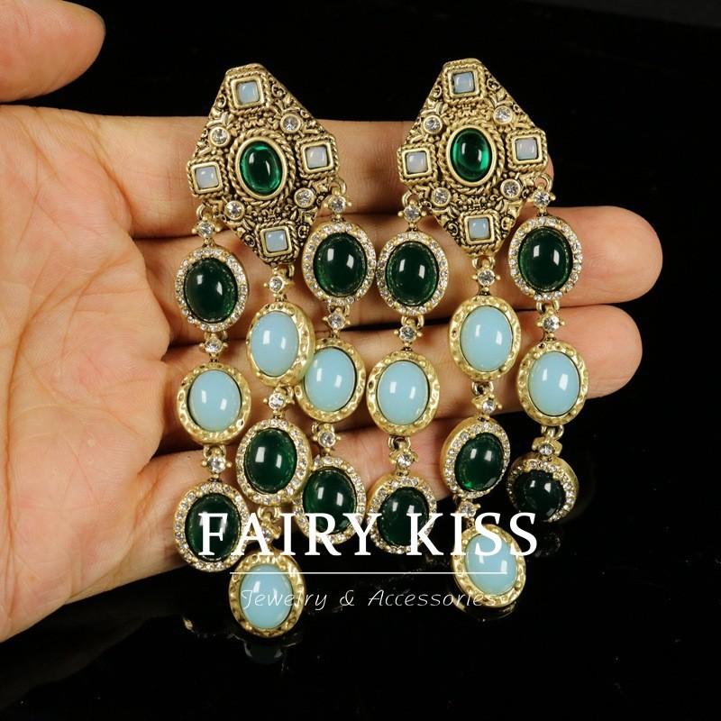 

Retro Old Long Swept Shoulder Diamond Stone Fringed Western Antique Style Emerald Earrings
