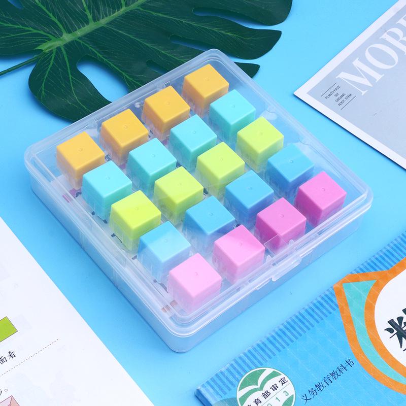 Magnetische Mathewürfel: Lernbausteine für die erste Klasse