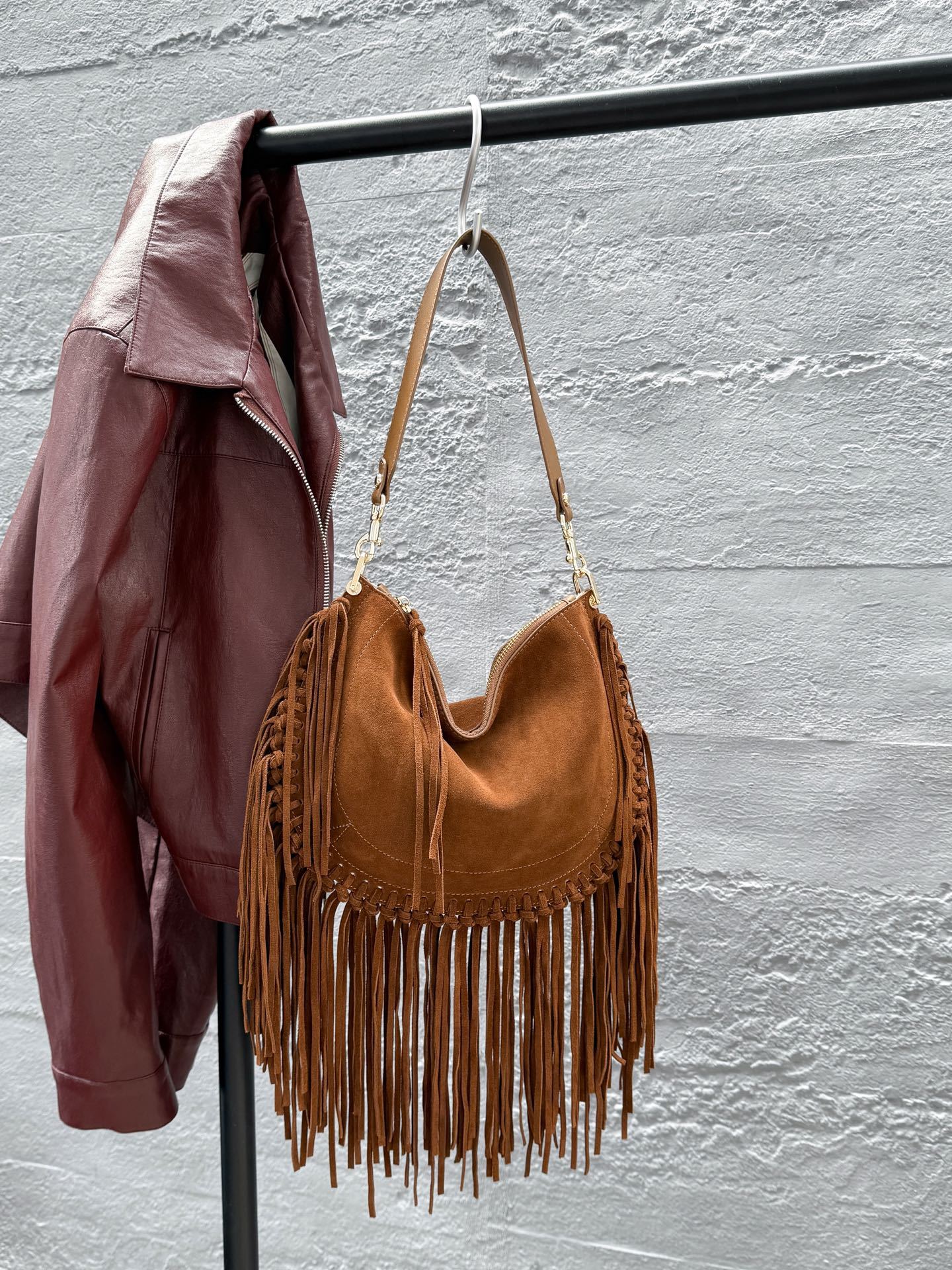 

High-Grade Realistic Cowhide Retro Messenger Bag Underarm Bag 2025 And Retro Single Shoulder Crossbody Bag Handbag 32x3x23.5 вершковий