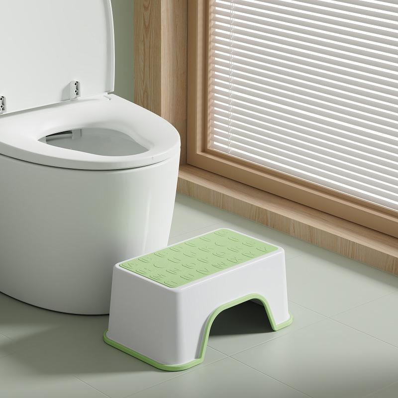Children Step Stool Non-Slip Durable Plastic Footrest Lightweight Compact Size for Bathroom Kitchen Use