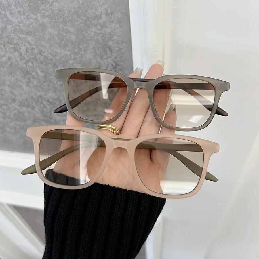 Retro Cat Eye Sunglasses Vintage Square Frame Fashion Unisex Oculos for Women Men Small Size Casual Style