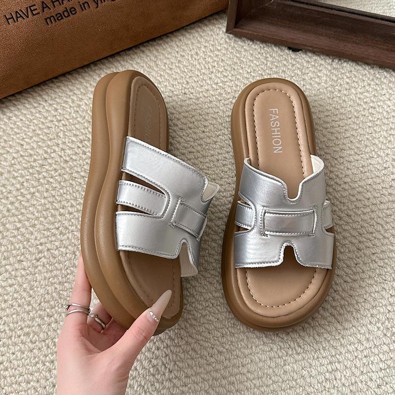 Thick-bottomed cool slippers women's summer new non-slip soft bottom lightweight one-word drag with skirt