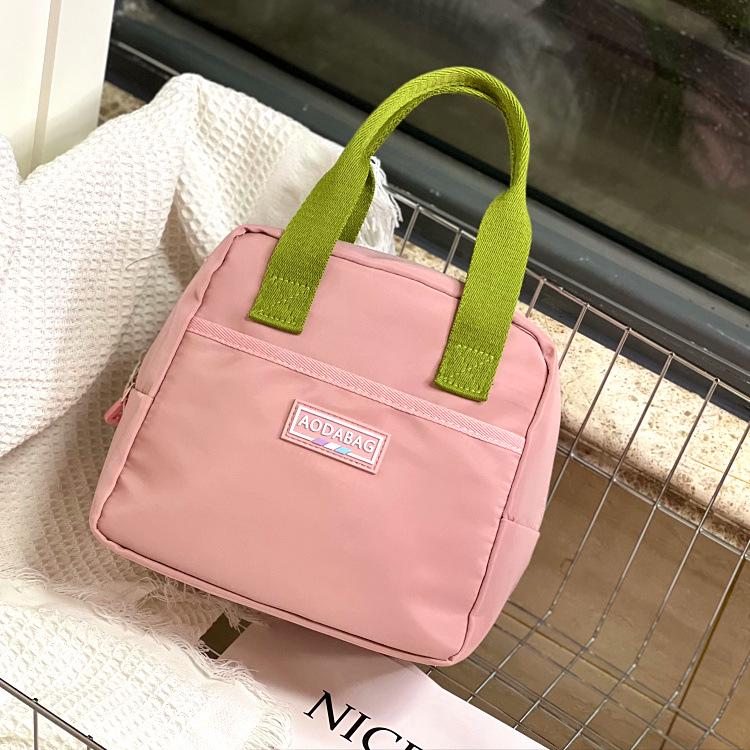 Niche Korean Colorblock Water-Repellent Tote: Versatile Women's Lunch, Work & Mommy Bag