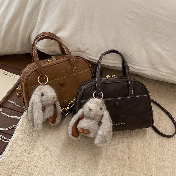 Modern Pu Bag For Women With Zipper Closure And Interior Pouch For Daily Use