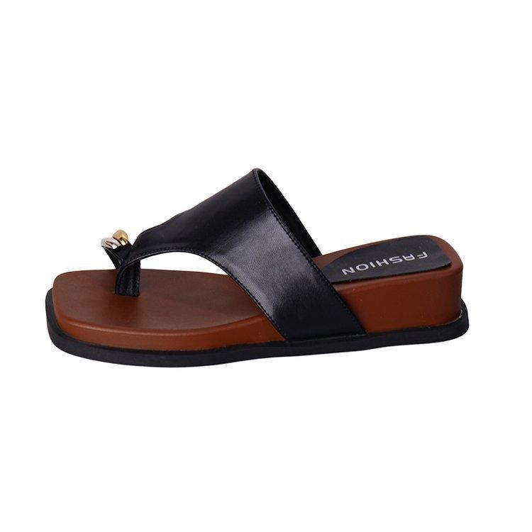 

Fashion casual cover toe platform slippers women s summer wear 2025 new seaside vacation beach shoes Roman cool 35