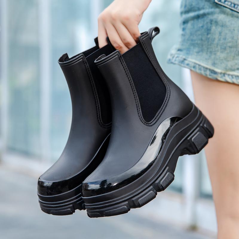 Medium Tube Rain Shoes Women's Fashion Water Shoes Wear Non-slip Outside Medium Tube Water Shoes Adult Short Rain Boots
