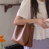 New women's bag premium sense retro commuting versatile large capacity tote bag portable shoulder bucket bag large bag