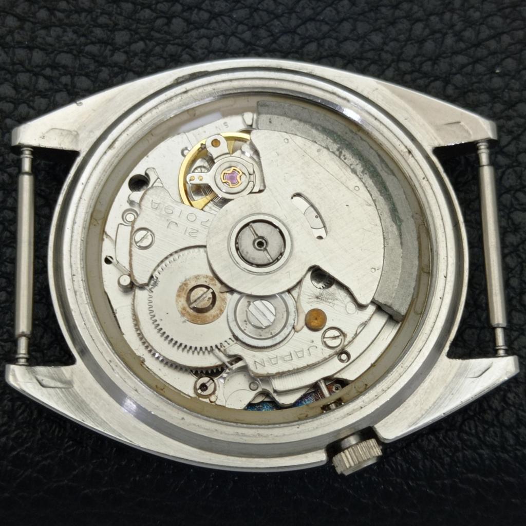 VINTAGE SEIKO 5 AUTOMATIC 7019A JAPAN MENS SILVER COLOR DIAL WATCH a701497-5 R206b-a701497