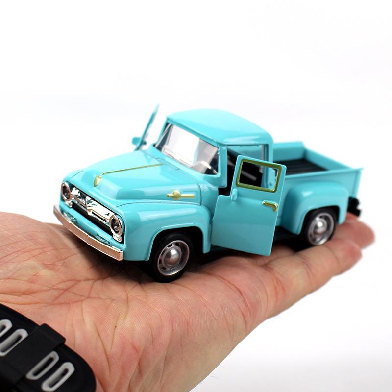 Alloy Car Model Vintage Truck For Christmas Home Office Desktop Decoration Children Gift Decorations Template Car Models