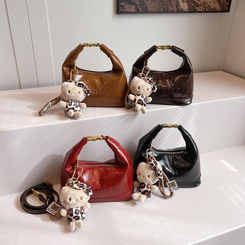 Fashion Commuter Versatile Underarm Bag Women's New Autumn Fashion Retro Shoulder Tote Bag