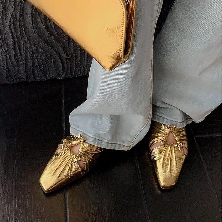 Baotou Cool Slippers Spring And Summer Triangular Buckle Hollow Thick Heel Wrinkled M Ü Ller Shoes For Women