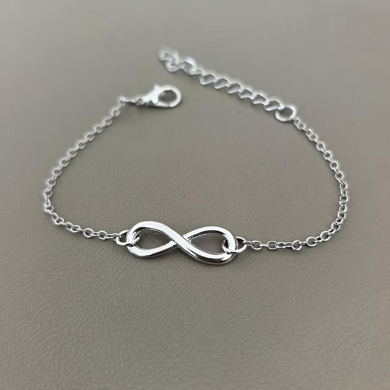 

Colorful Enamel Heart Charm Bracelet, Dainty Gold/Silver Plated Wristband for Women Silver figure-eight