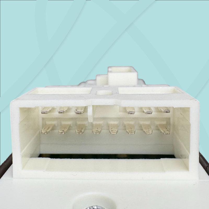 Toyota Hilux Surf Right-Hand Electric Window Switch (Part No. 84820-35050)
