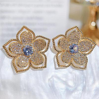 CMM Orecchini a bottone grandi cavi a forma di fiore coreano alla moda retrò Camelia Gioielli da donna di lusso con zirconi
