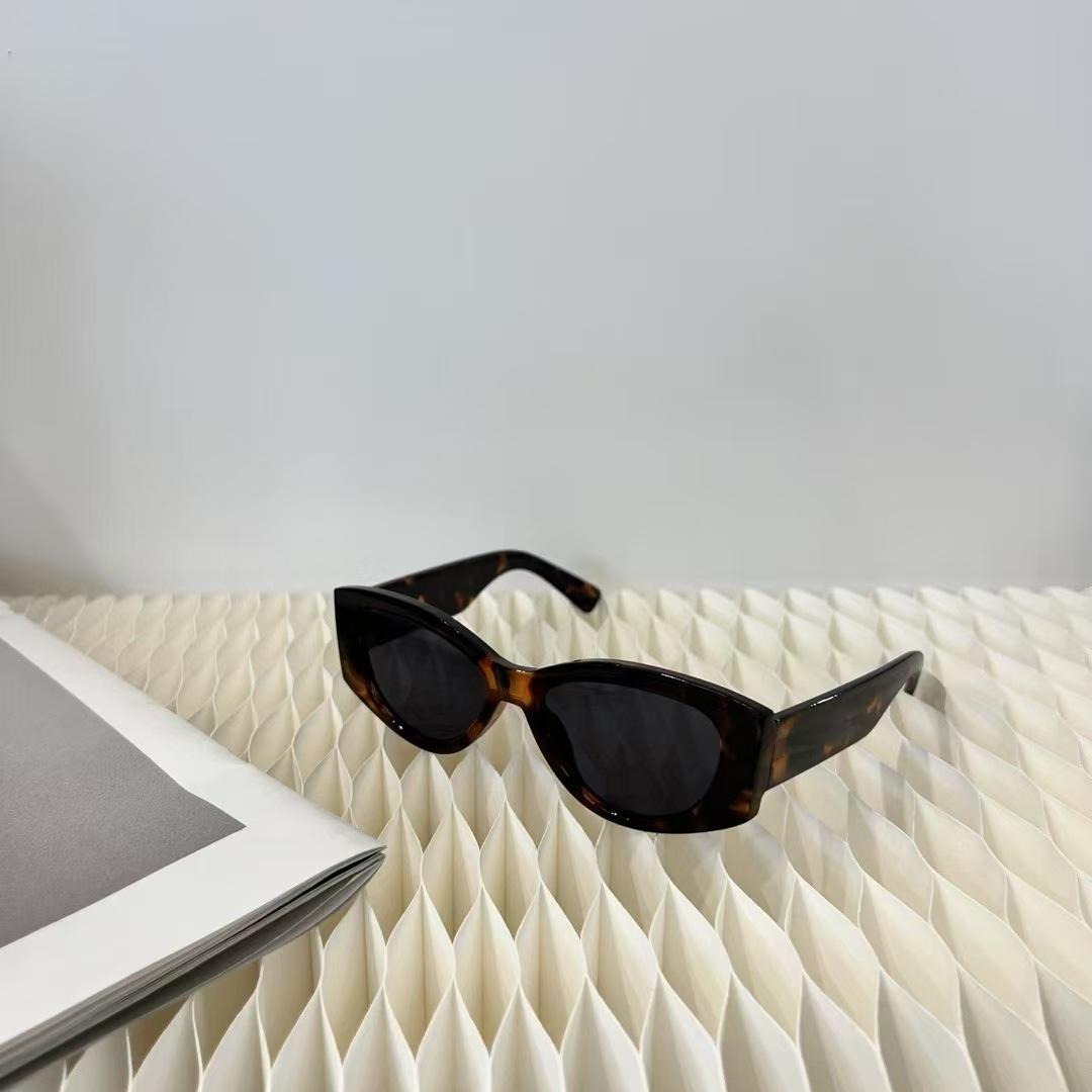 

Korean Style Men s Sunglasses Cat Eye Shape Anti-reflective Outdoor Sun Glasses Vacation Travelling Woman Sun Glass