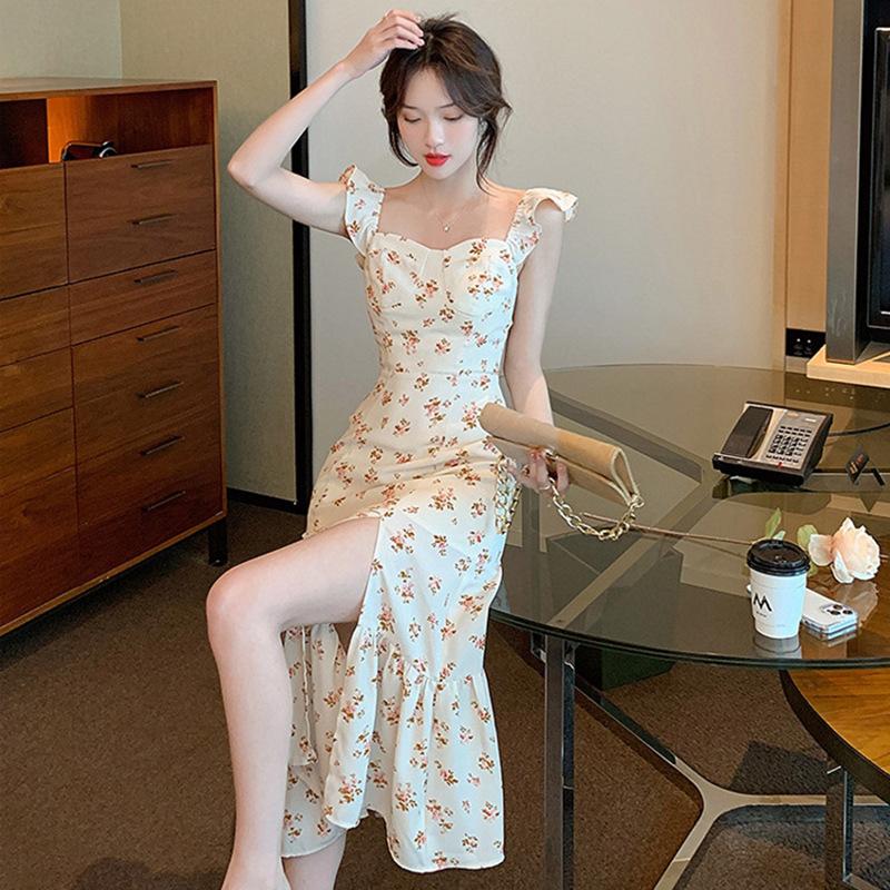 Dress new women's summer French retro waist and thin temperament floral split fork gentle wind suspender skirt