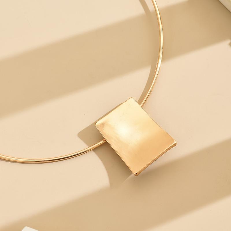Geometrische quadratische Choker-Halskette Vintage Schlichter Stil Schmuck für Frauen Kragen Damen Schlichte Feiertags-Party-Accessoires