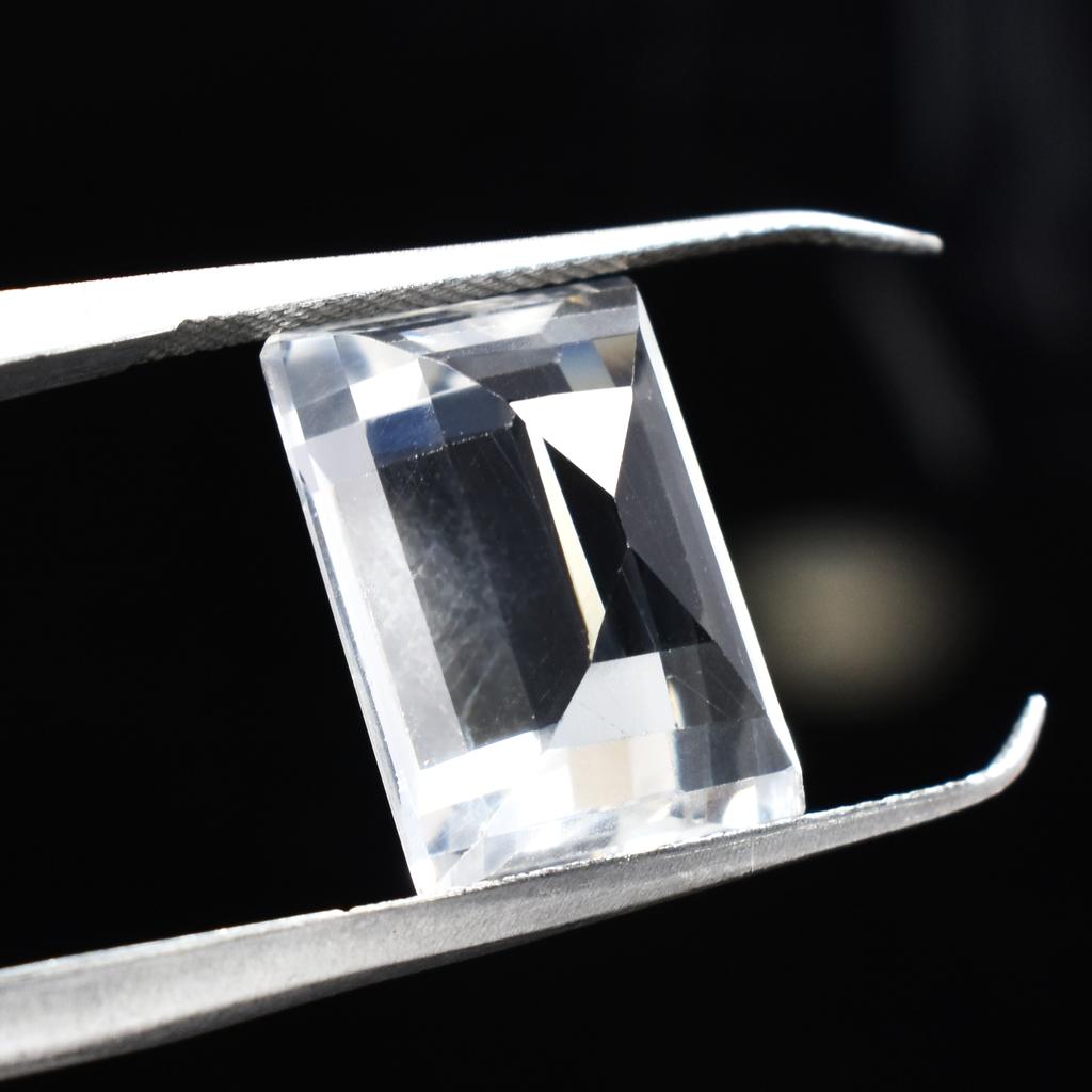 Amazing Natural WHITE Sapphire Emerald Cut 9.40 Ct Loose Gemstone CERTIFIED