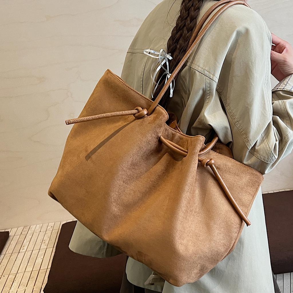 Large capacity retro suede tote bag women's 2025 new casual fashion shoulder bag niche versatile underarm bag