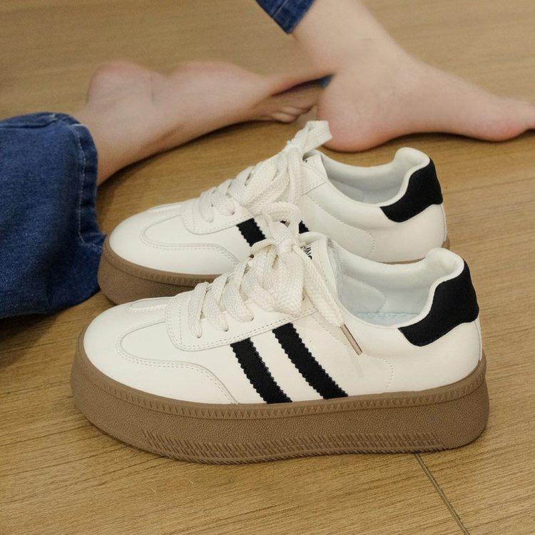 

Низкие кожаные немецкие кроссовки женские осень 2024 года, новая нишевая универсальная повседневная спортивная обувь, женские туфли на толстой подошве 40