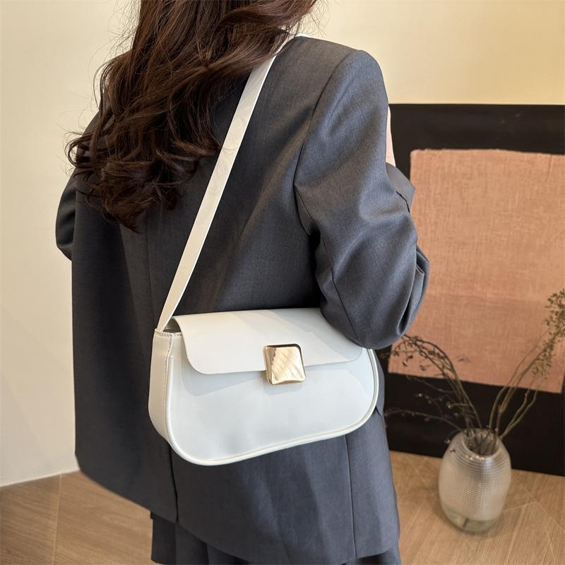 Retro Small Square Bag Simple Versatile Daily Commute Single Shoulder Underarm Bag