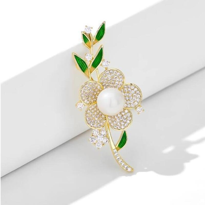 Fashion Rhinestone Flower Pearl Brooches for Women Clothing Coat Accessries Gift