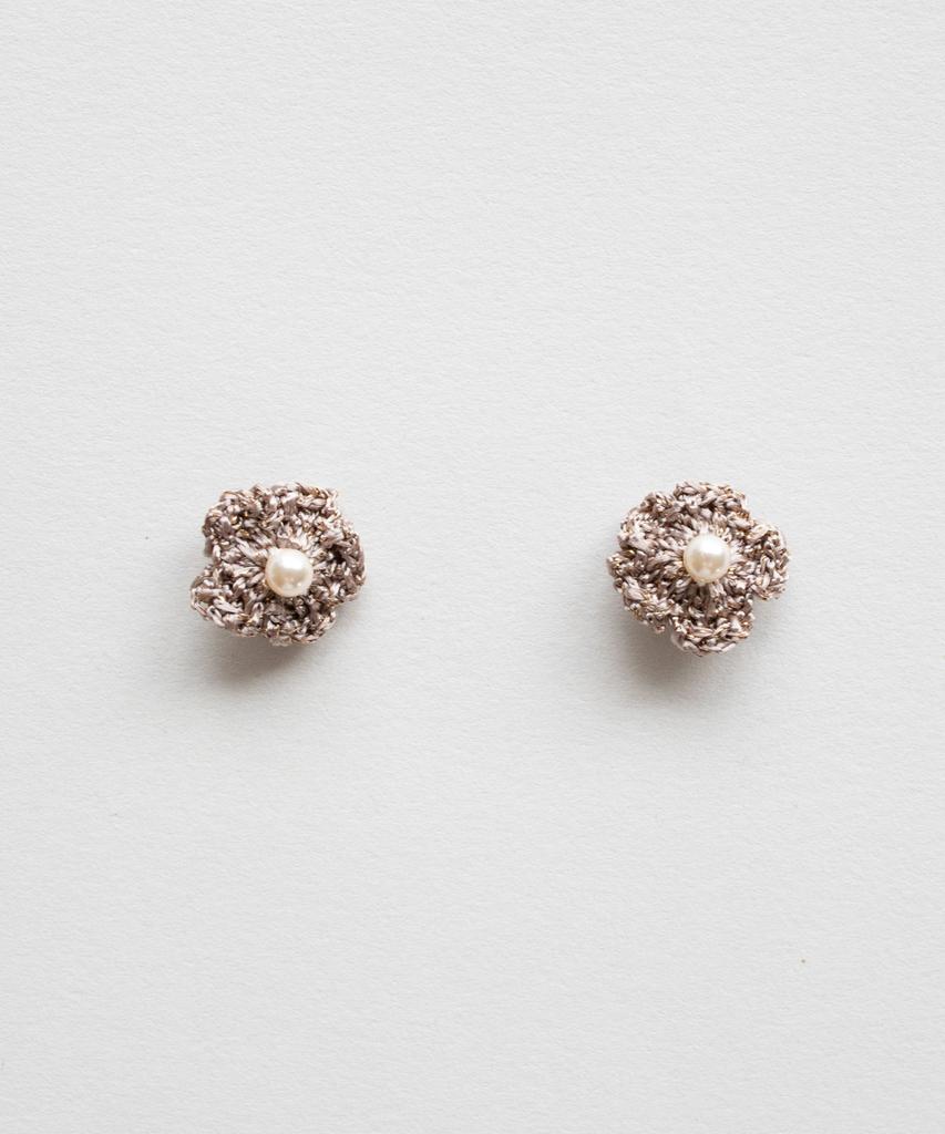 Merrymotive Gleaming Knit Flower Earring (Mocha)