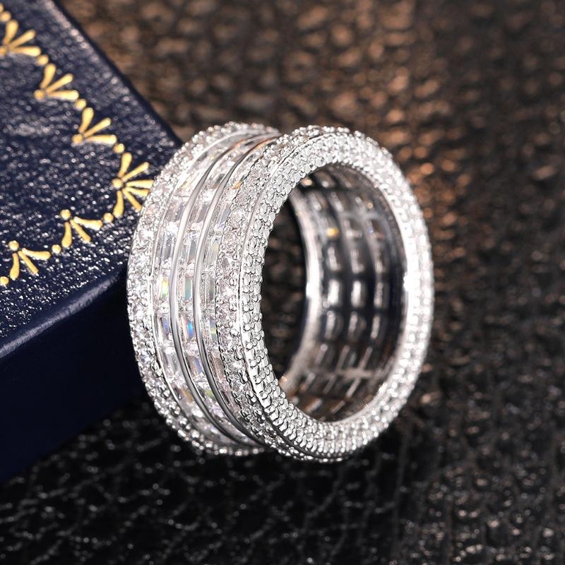 2026 Personalized New Inlaid Zircon Ring Fashion Full Diamond Light Luxury Popular Geometry Engagement Zircon Accessories