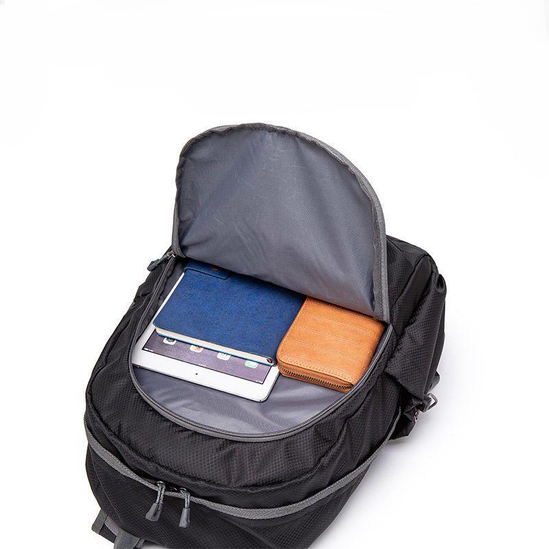 Großvolumiger Faltbarer Leichter Outdoor-Reiserucksack Schlicht Business Wasserdicht Schüler Make-up Kurs Schultasche