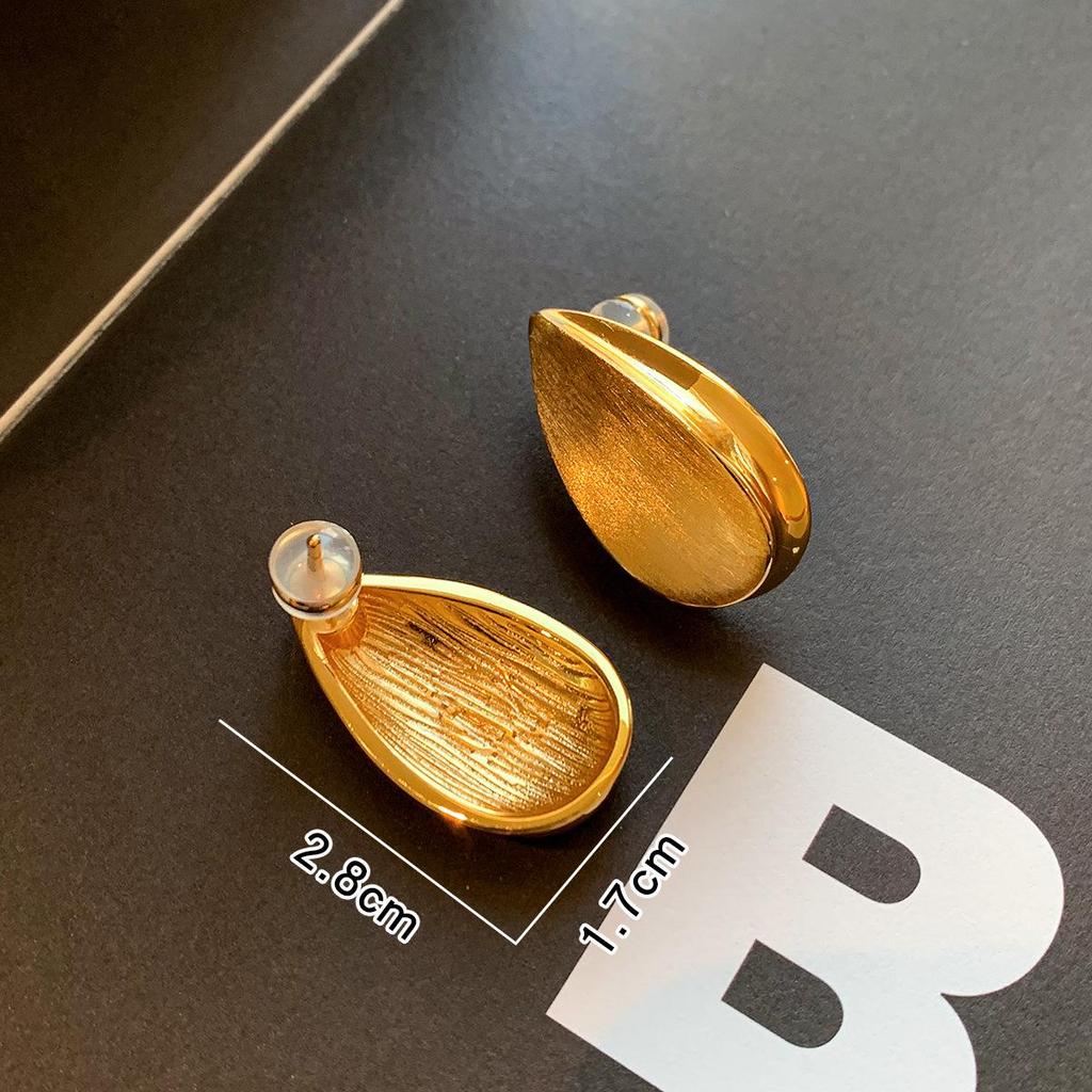 925 Sterlingsilber Retro Gebürstetes Gold & Silber Tropfenförmige Metallstecker für Damen – Leichter Luxus Ohrschmuck