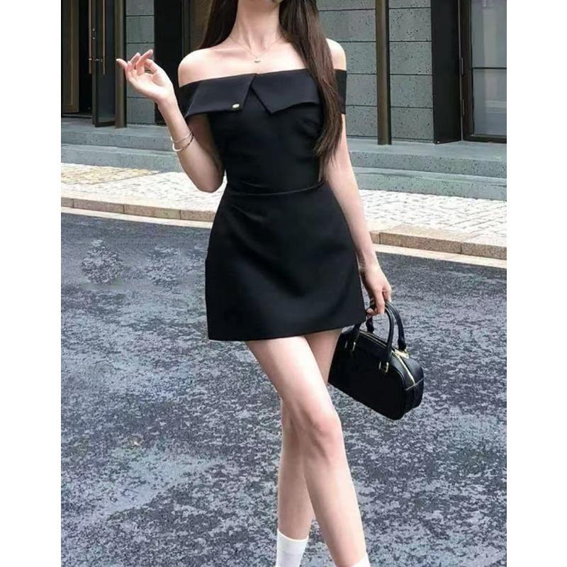 Sister Zhigan, summer irregular neckline design, waist pinching, daughter wind one-word shoulder dress, new summer