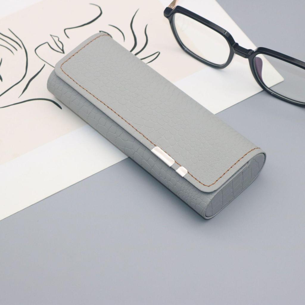 British Style Magnetic Leather Glasses Case: Handmade High-Grade Box for Myopia & Sunglasses