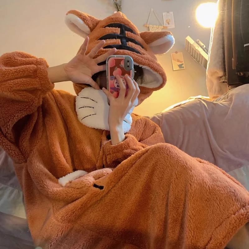 Sonderangebot: Niedliches kleines Tiger-Flanell-Pyjama-Set für Damen - Herbst-/Winterkollektion, Gemütlicher Korallen-Fleece-Hausmantel