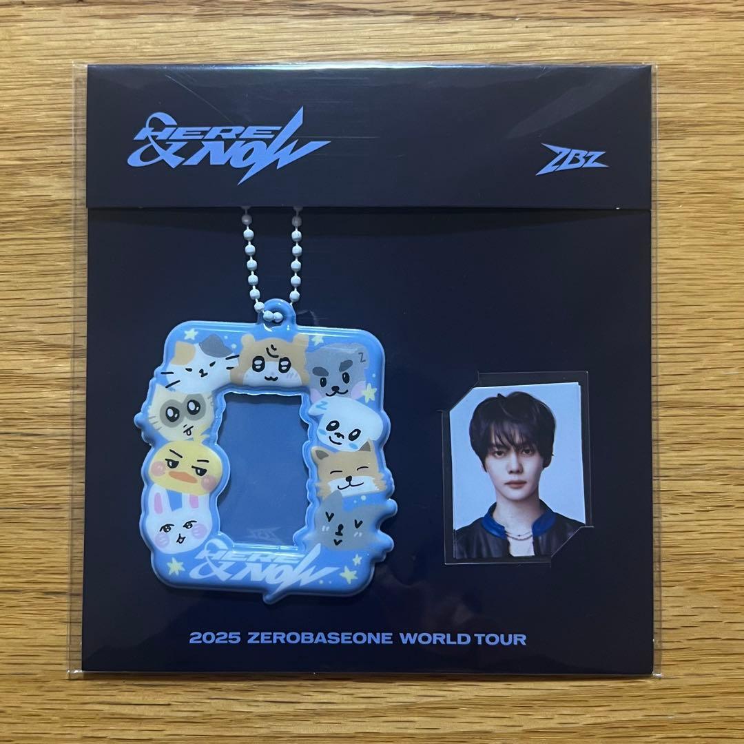 

[USED] ZB1 Kim Gyubin Seoul Concert MD Goods ID Photo Key Ring