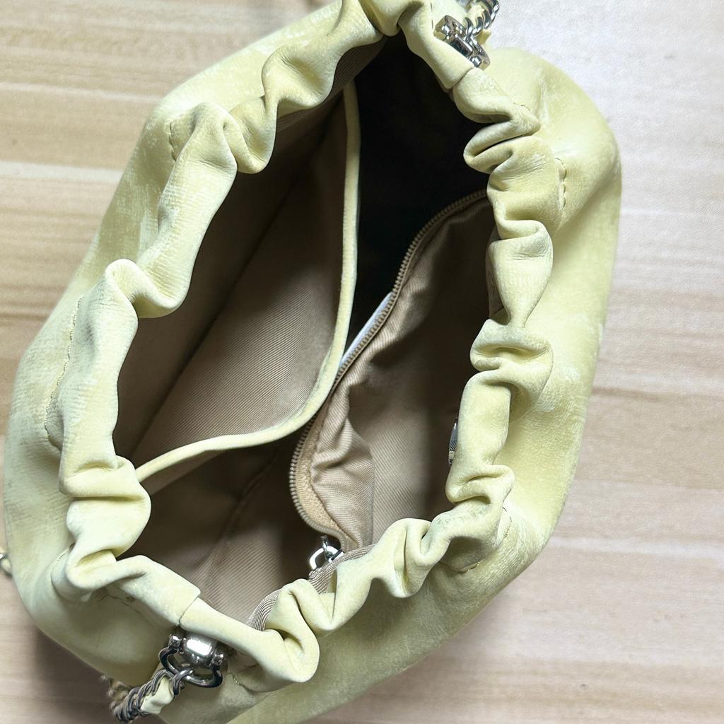 Genuine Leather Women's Bag In Summer New One Shoulder Crossbody Cloud Bag Casual Simple and Versatile National Style Cowhide Chain Bag