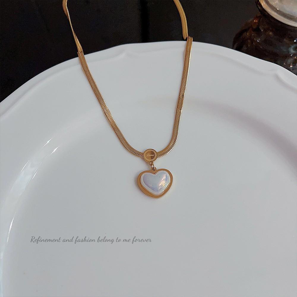 18K Gold Titanium Rhombus Clavicle Chain Necklace - Women’s Trendy Geometric Choker Pendant