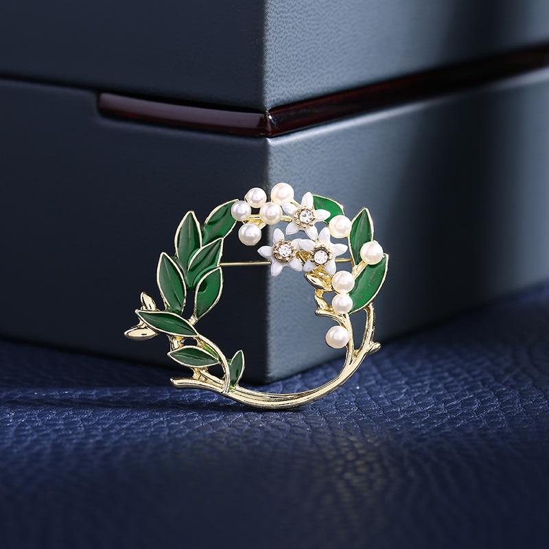 Gardenia Brooch Women s Elegant Literary Flower Shirt Suit Fixed Pin Clothing Accessories Brooch Collar Pin