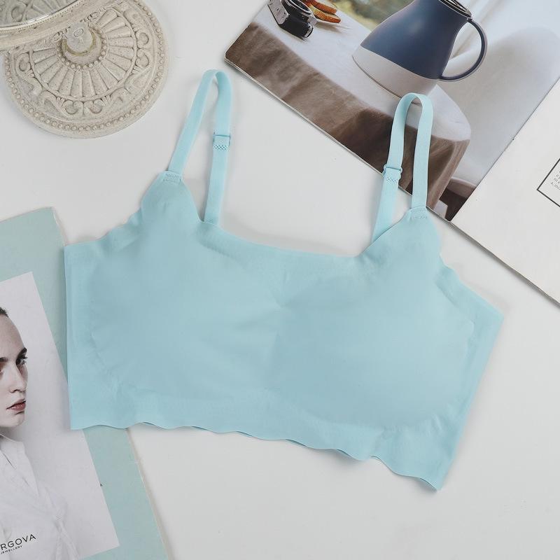 Comfortable Seamless Wireless Plus Size Yoga & Sleep Bra for Women - Beautiful Back Design