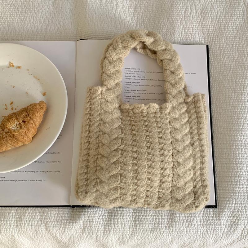 Borsa a Mano in Filato di Lana per Donna Borsa a Spalla in Maglia