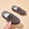 Jarní chlapecké slip-on boty v britském stylu z měkké kůže pro pódium a řeč 2025
