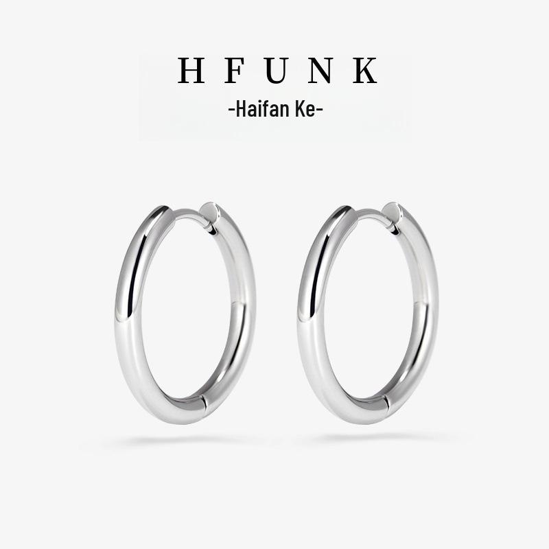 

Women s Plain Hoop Earrings: High-End Style, Small & Versatile, Fashionable Colorfast Design, Face-Slimming Effect. Non-Fading Finish