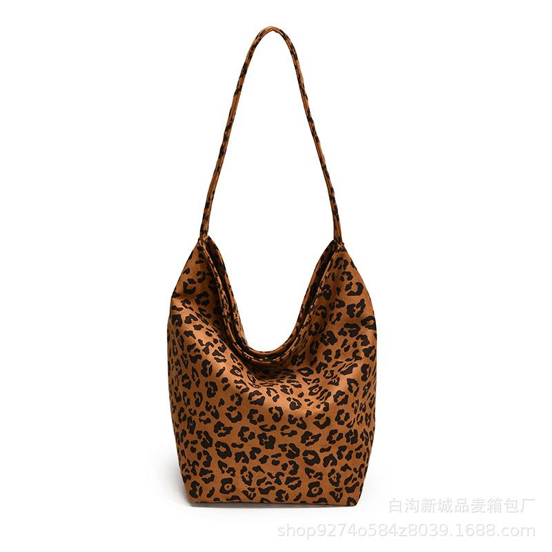 Korean version of retro leopard print shoulder bag women's 2025 trendy new fashion popular tote bag large-capacity canvas bag tide