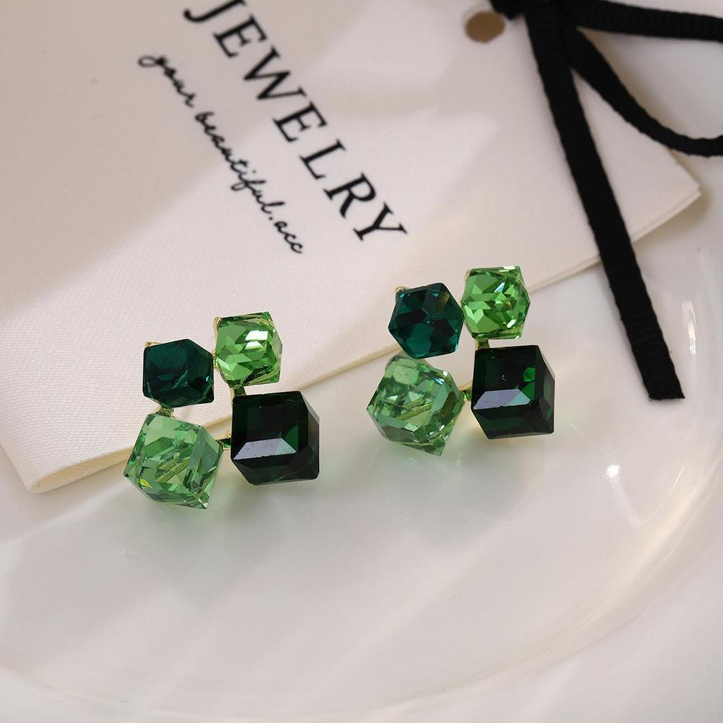 Silver Needle High-End Green Square Earrings – Light Luxury Niche Design