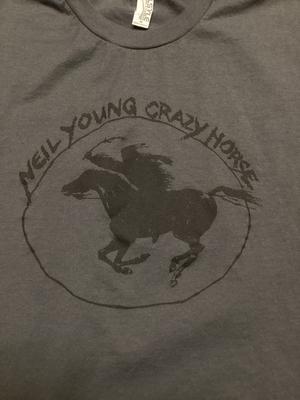 Neil Young Crazy Horse 2012 Tour Tričko Velikost M Šedé Oboustranné Unisex Tričko