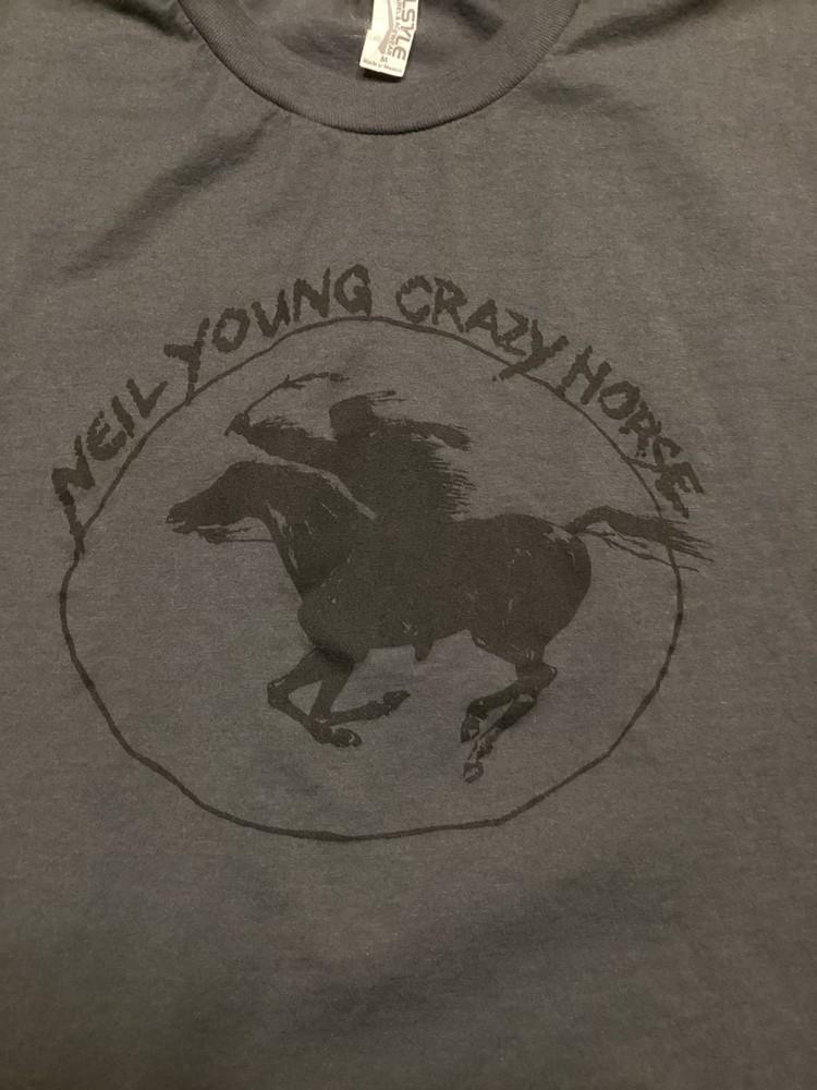 

Футболка Neil Young Crazy Horse Тур 2012 Размер M Серая Двусторонняя Унисекс XXXL