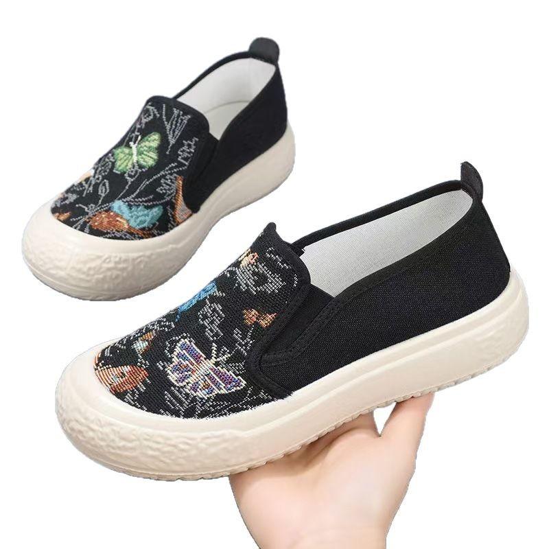 Spring new shoes round head canvas shoes breathable soft sole student lazy shoes single shoes