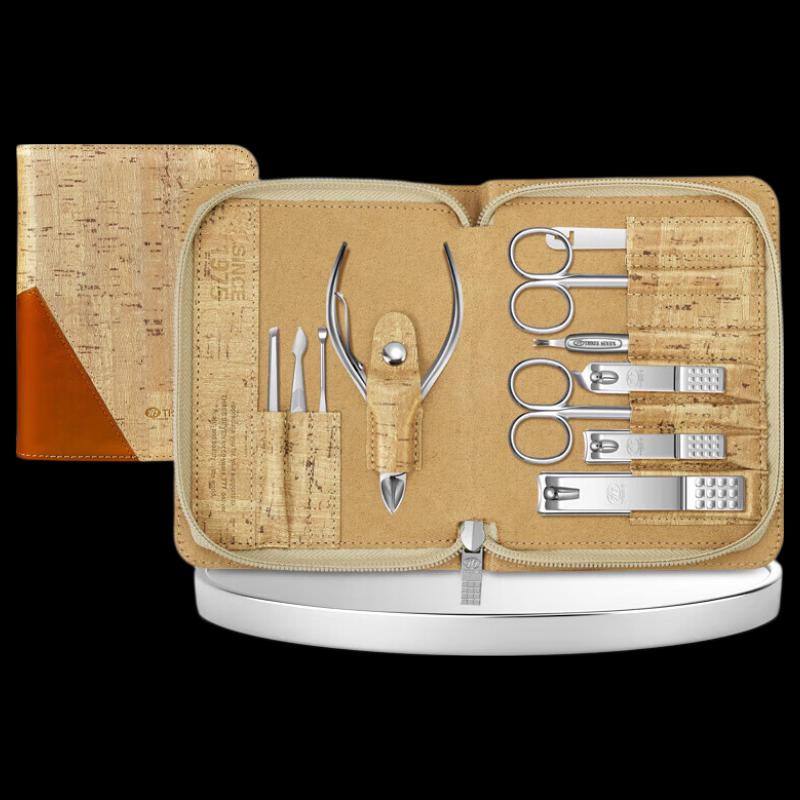 777 11-Piece Manicure Pedicure Set