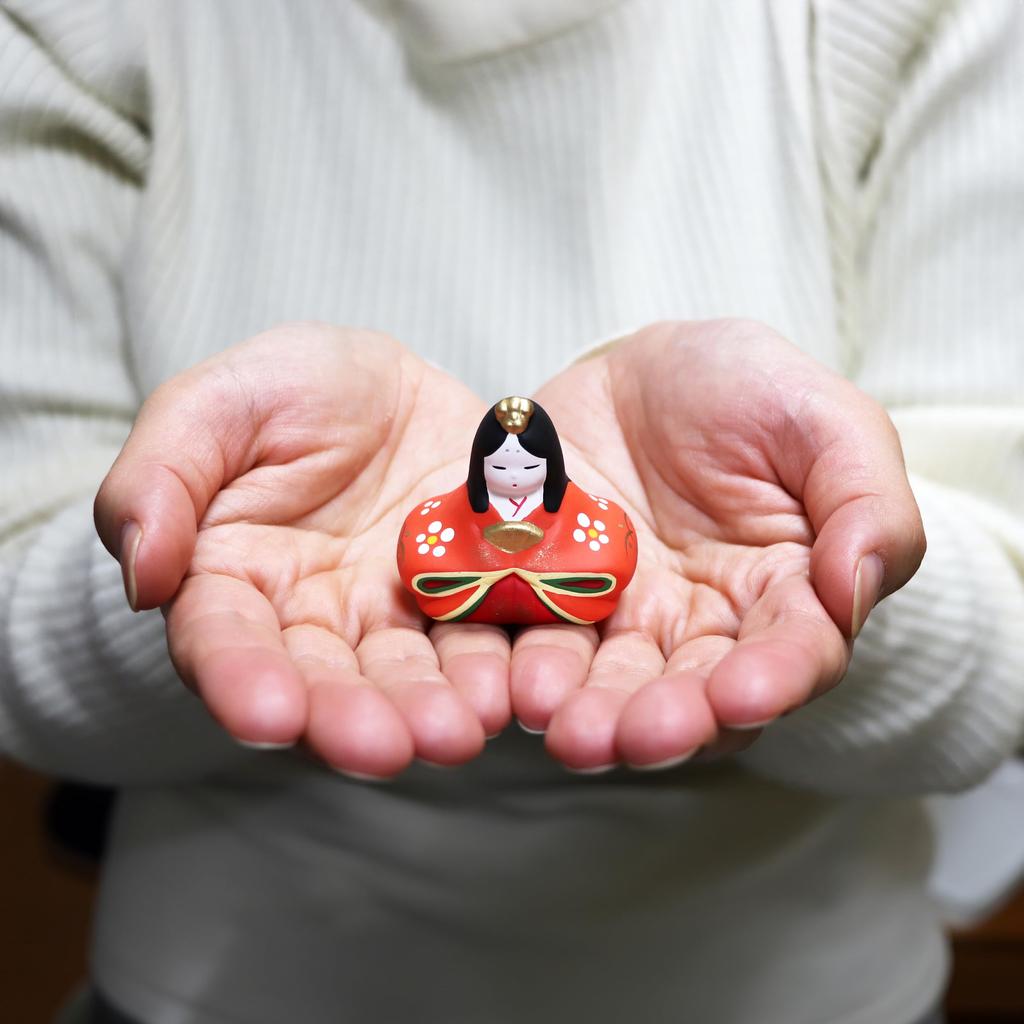 Osaka Choseido Hina Compact Miniature for Hinamatsuri Elegant Black Base Doll, Doll, (Girl's Day), Ceramic,