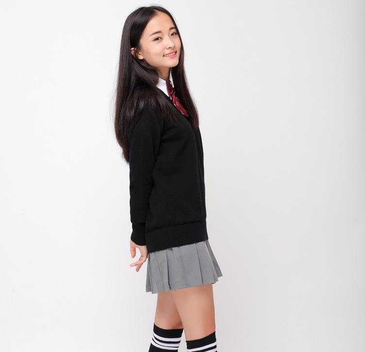 Japanischer Schulstil JK Strickpullover mit V-Ausschnitt für Schüler - Unisex, Langärmlig, Auf Lager.